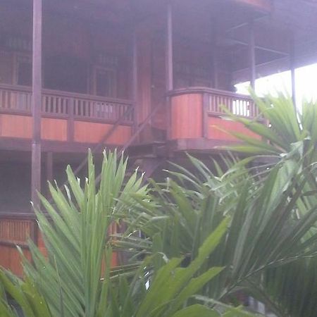Sunset Guest House & Bar Bunaken Luaran gambar